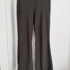 Old Navy Extra High-rise Flare Leggings